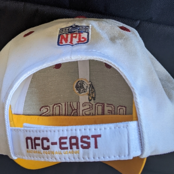 NWOT Washington Redskins Deluxe Cap - Picture 2 of 3